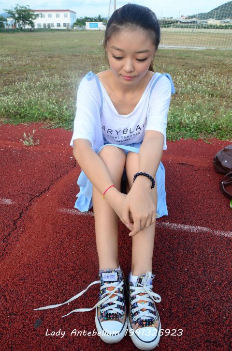 [合集]恋足系列《战前女神》套图143期+特辑+封山之作打包[32.6G]-孔雀海|珍藏合集