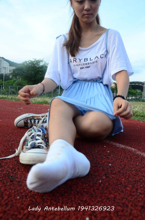 [合集]恋足系列《战前女神》套图143期+特辑+封山之作打包[32.6G]-孔雀海|珍藏合集