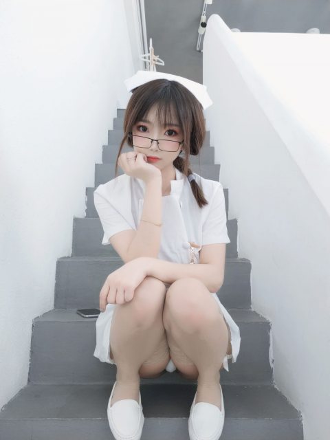 鬼畜瑶在不在w - 全套63期&随包视频[18G-2025.11]-孔雀海|珍藏合集