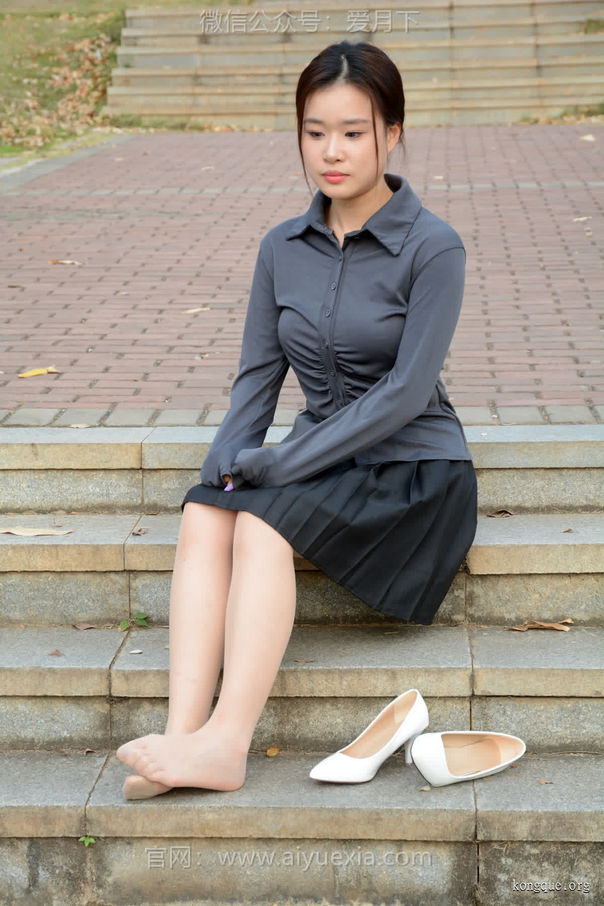 月下摄影_NO.006_茜茜~灰色小JK_这身灰色小JK被我穿出了正装的感觉！_0088