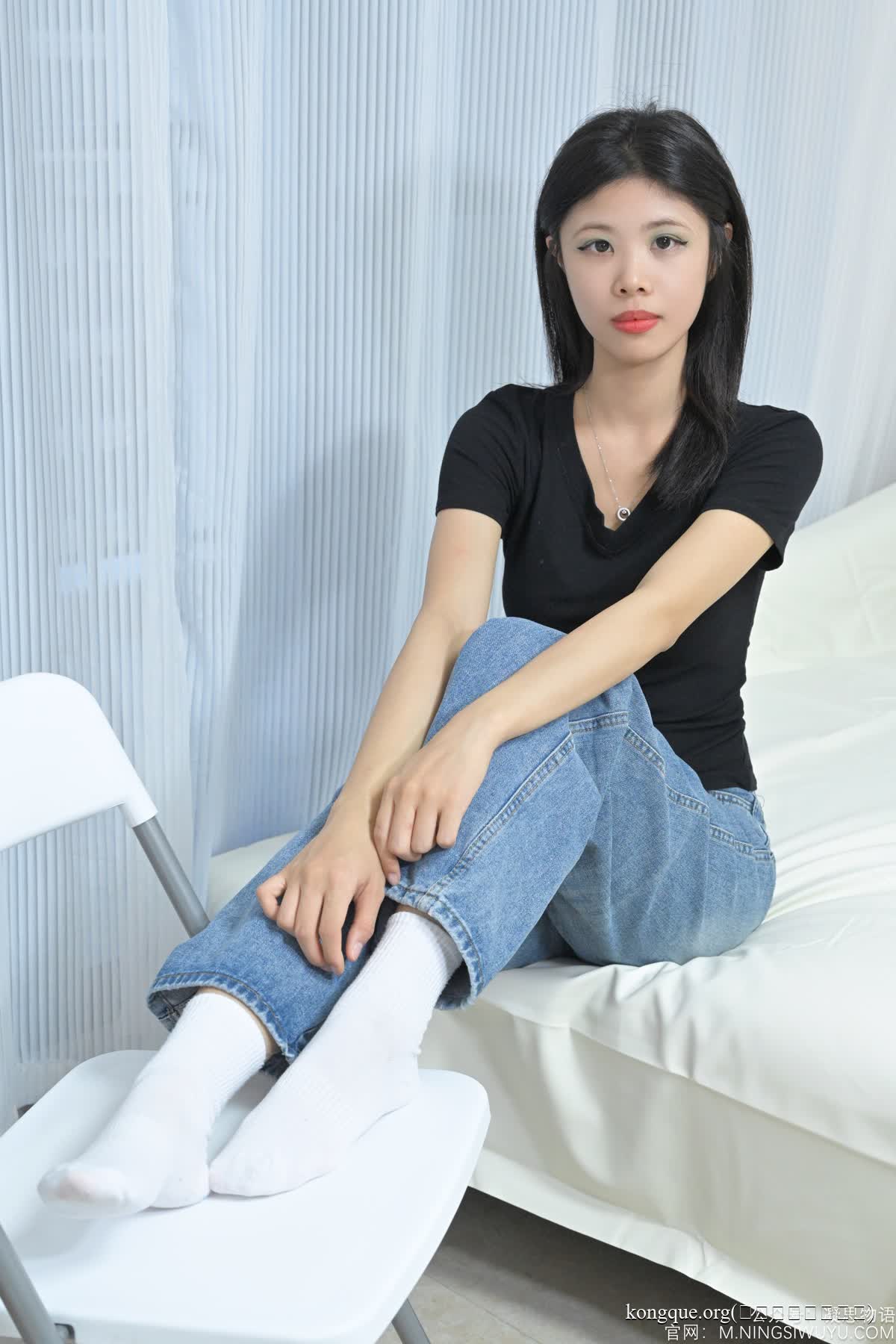 凝思摄影_No.002_木木-T恤、短白袜、平底鞋__0039